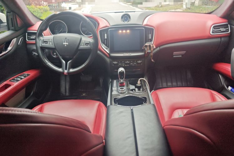 Used Maserati Ghibli 2017 3.0T Standard Edition Center Console