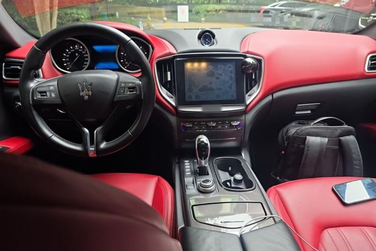 Used Maserati Ghibli 2017 3.0T Standard Edition Center Console
