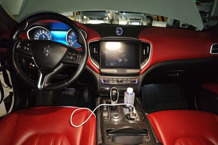 Used Maserati Ghibli 2017 3.0T Standard Edition Center Console