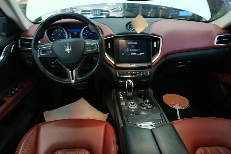 Used Maserati Ghibli 2017 3.0T Standard Edition Center Console