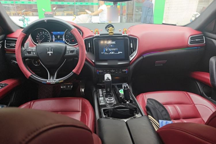 Used Maserati Ghibli 2017 3.0T Standard Edition Center Console