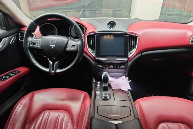 Used Maserati Ghibli 2017 3.0T Standard Edition Center Console