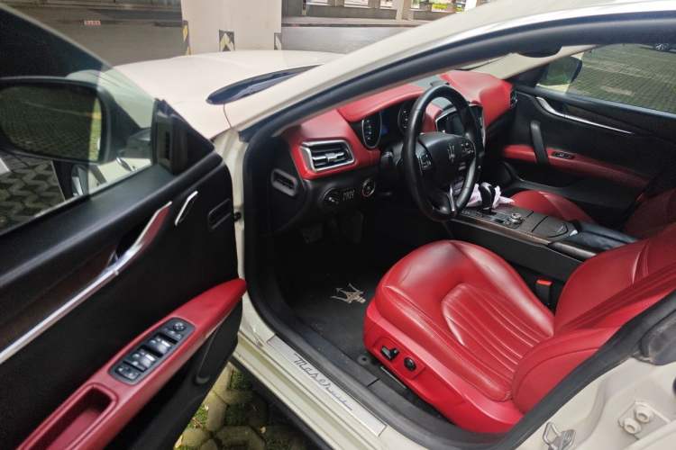 Used Maserati Ghibli 2017 3.0T Standard Edition Driver Seat