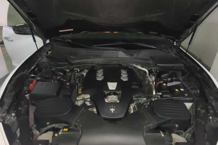 Used Maserati Ghibli 2017 3.0T Standard Edition Engine Bay