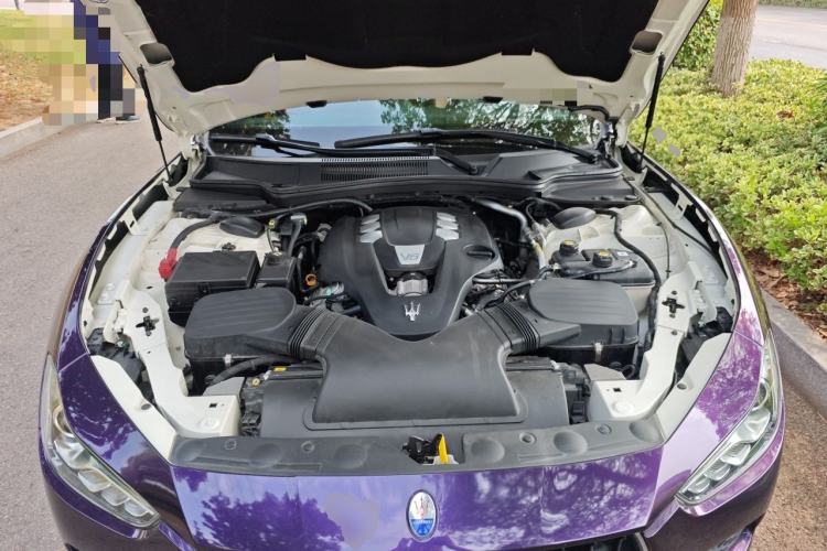 Used Maserati Ghibli 2017 3.0T Standard Edition Engine Bay