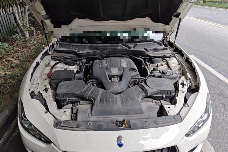 Used Maserati Ghibli 2017 3.0T Standard Edition Engine Bay