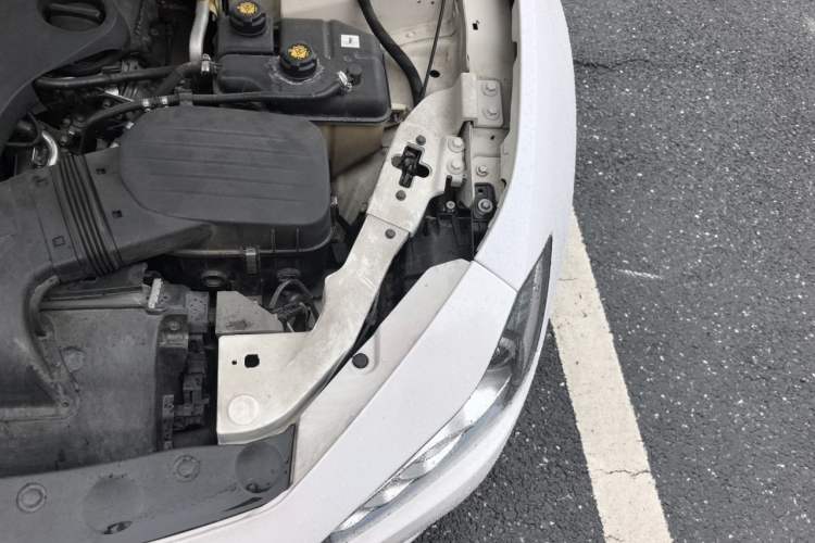 Used Maserati Ghibli 2017 3.0T Standard Edition Engine Bay Left