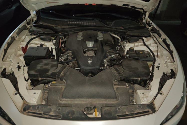 Used Maserati Ghibli 2017 3.0T Standard Edition Engine Bay