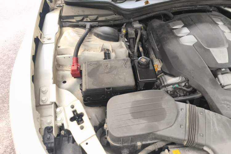 Used Maserati Ghibli 2017 3.0T Standard Edition Engine Bay Right