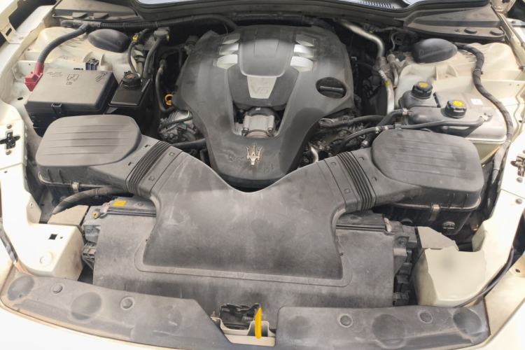 Used Maserati Ghibli 2017 3.0T Standard Edition Engine Bay
