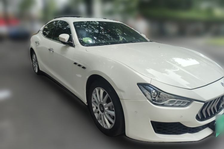 Used Maserati Ghibli 2017 3.0T Standard Edition Front Right 45 Deg