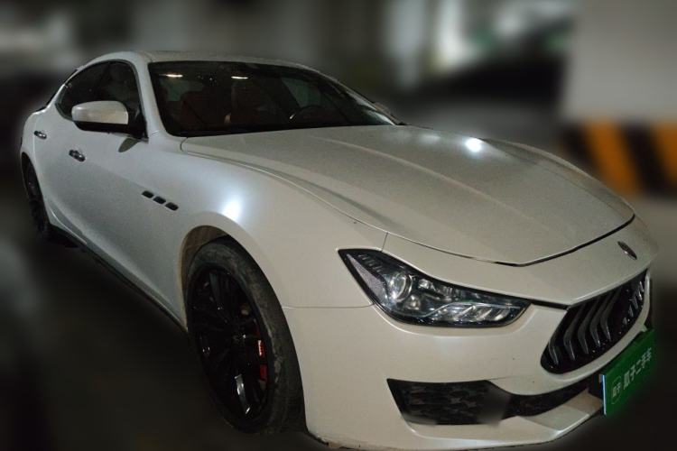 Used Maserati Ghibli 2017 3.0T Standard Edition Front Right 45 Deg