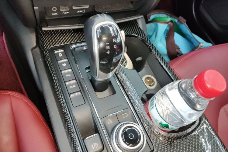 Used Maserati Ghibli 2017 3.0T Standard Edition Gear Lever