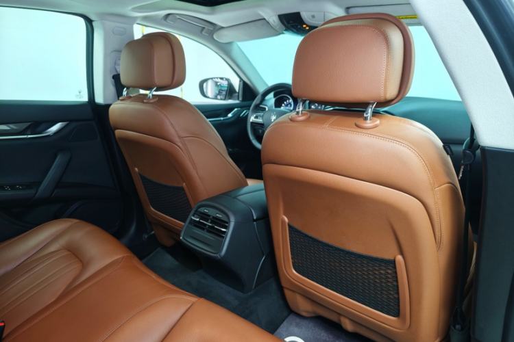 Used Maserati Ghibli 2017 3.0T Standard Edition Interior 10