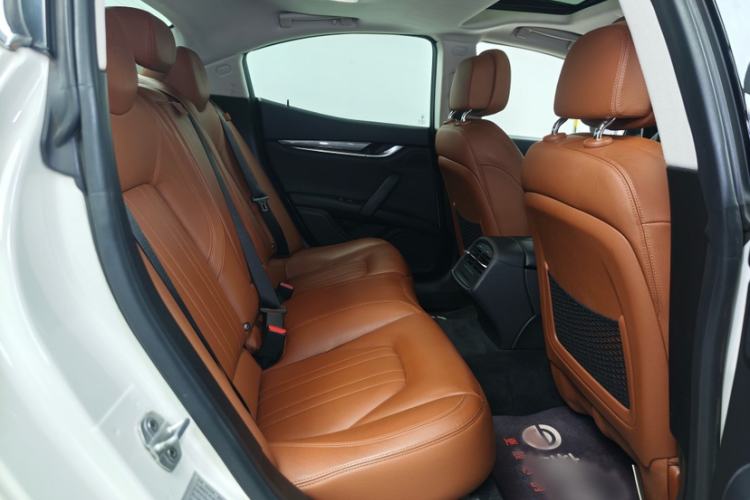 Used Maserati Ghibli 2017 3.0T Standard Edition Interior 11
