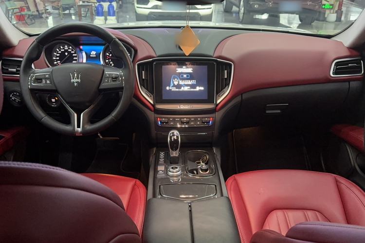 Used Maserati Ghibli 2017 3.0T Standard Edition Interior 3