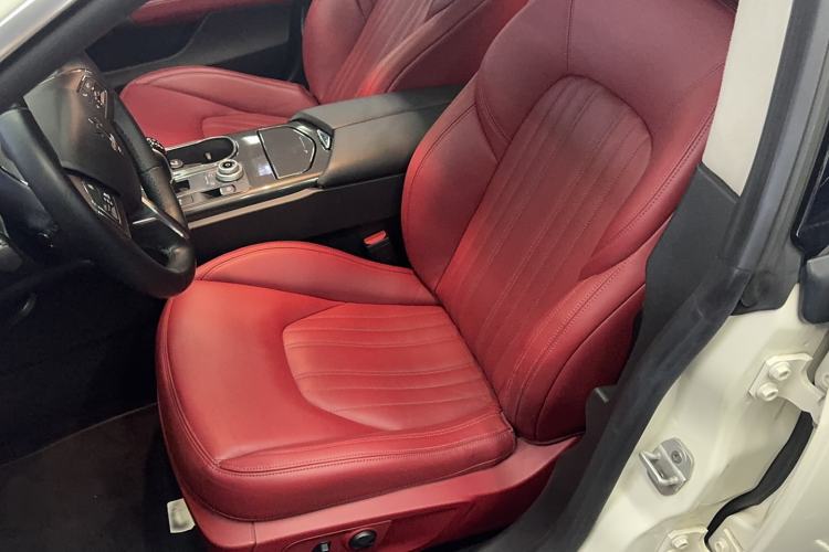 Used Maserati Ghibli 2017 3.0T Standard Edition Interior 7