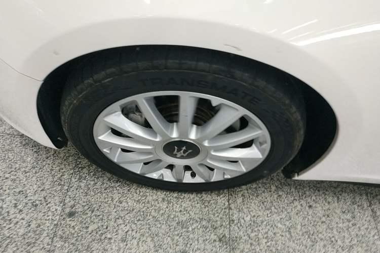 Used Maserati Ghibli 2017 3.0T Standard Edition Left Front Wheel Hub