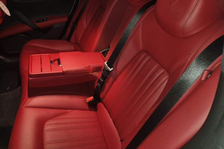 Used Maserati Ghibli 2017 3.0T Standard Edition Left Rear Seat