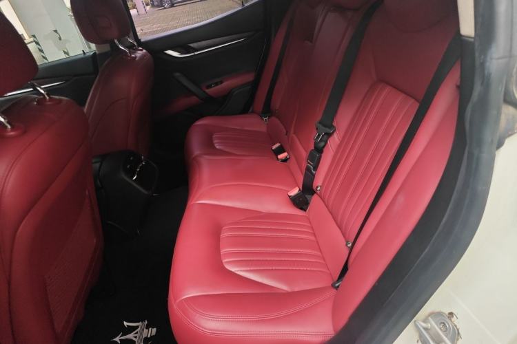 Used Maserati Ghibli 2017 3.0T Standard Edition Left Rear Seat