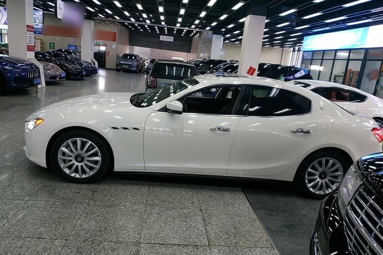 Used Maserati Ghibli 2017 3.0T Standard Edition Left Side