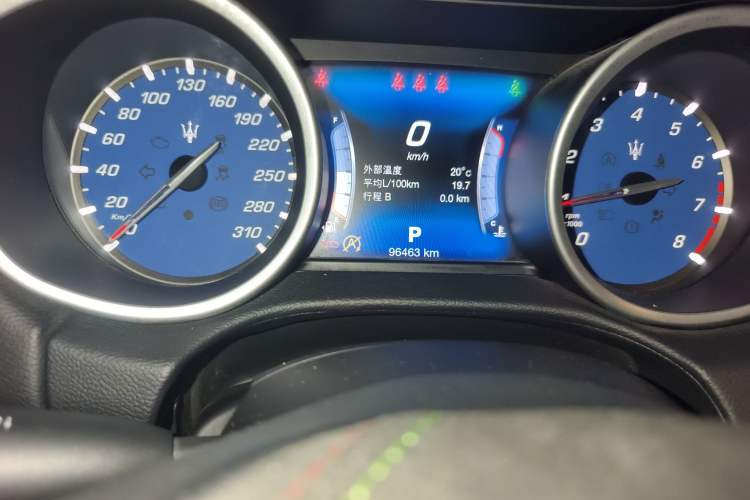 Used Maserati Ghibli 2017 3.0T Standard Edition Odometer Close Up