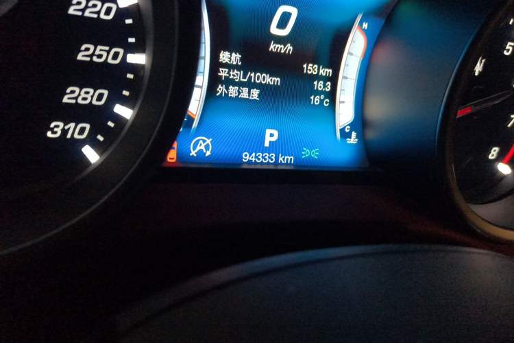 Used Maserati Ghibli 2017 3.0T Standard Edition Odometer Close Up
