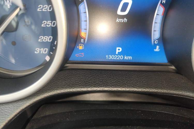 Used Maserati Ghibli 2017 3.0T Standard Edition Odometer Close Up