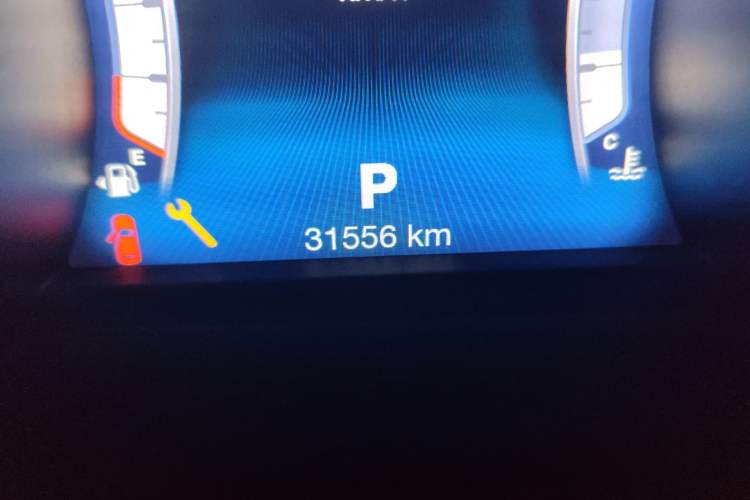 Used Maserati Ghibli 2017 3.0T Standard Edition Odometer Close Up