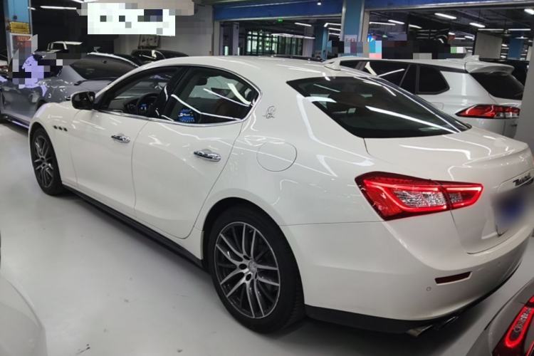 Used Maserati Ghibli 2017 3.0T Standard Edition Rear Left 45 Deg