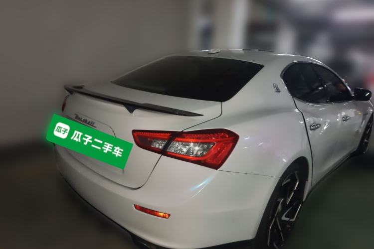 Used Maserati Ghibli 2017 3.0T Standard Edition Rear Right 45 Deg