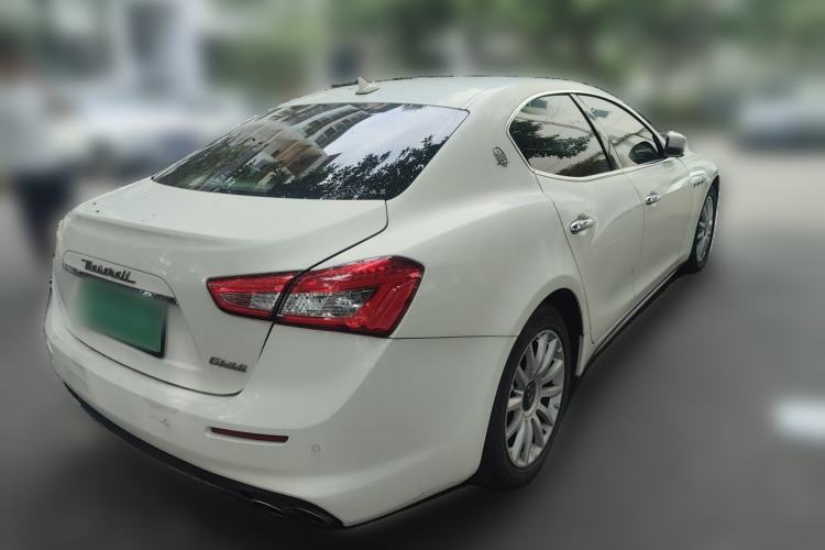Used Maserati Ghibli 2017 3.0T Standard Edition Rear Right 45 Deg