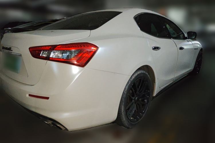Used Maserati Ghibli 2017 3.0T Standard Edition Rear Right 45 Deg