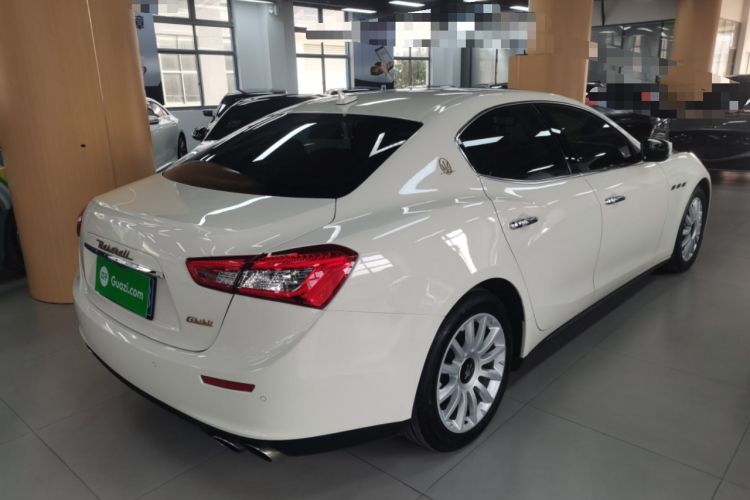 Used Maserati Ghibli 2017 3.0T Standard Edition Rear Right 45 Deg