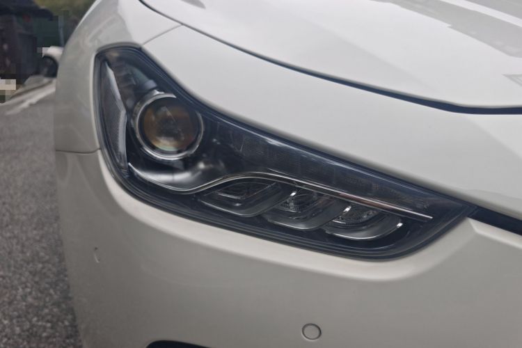 Used Maserati Ghibli 2017 3.0T Standard Edition Right Front Headlight