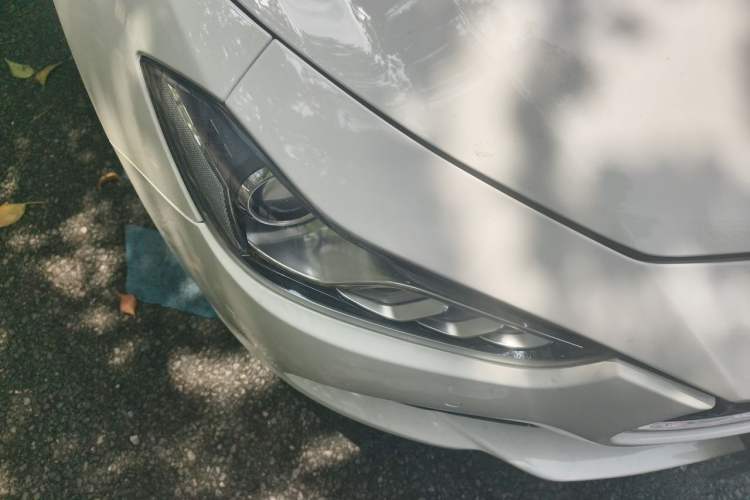 Used Maserati Ghibli 2017 3.0T Standard Edition Right Front Headlight