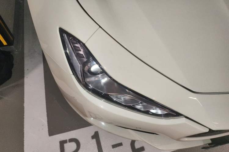 Used Maserati Ghibli 2017 3.0T Standard Edition Right Front Headlight