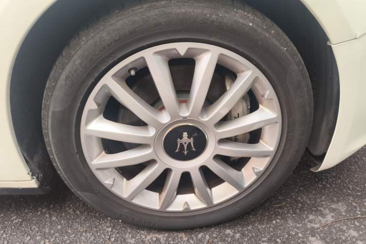Used Maserati Ghibli 2017 3.0T Standard Edition Right Front Wheel Hub