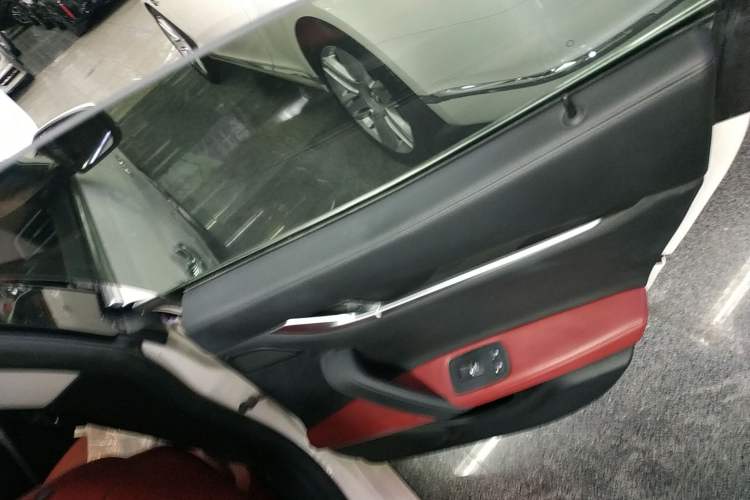 Used Maserati Ghibli 2017 3.0T Standard Edition Right Rear Door Interior