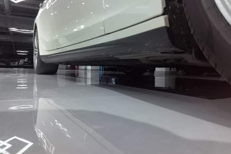 Used Maserati Ghibli 2017 3.0T Standard Edition Right Side Sill