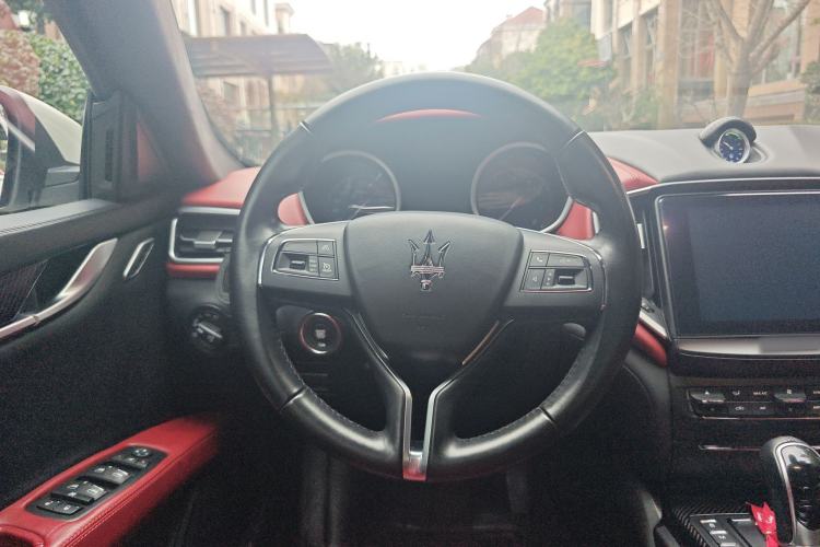 Used Maserati Ghibli 2017 3.0T Standard Edition Steering Wheel