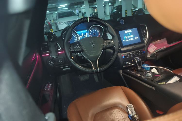 Used Maserati Ghibli 2017 3.0T Standard Edition Steering Wheel