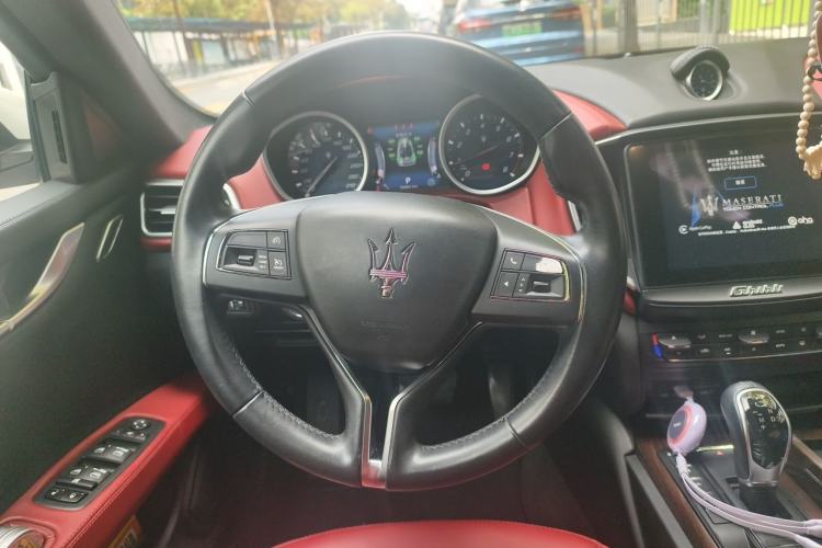 Used Maserati Ghibli 2017 3.0T Standard Edition Steering Wheel