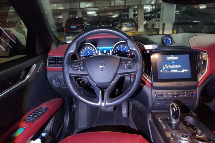 Used Maserati Ghibli 2017 3.0T Standard Edition Steering Wheel