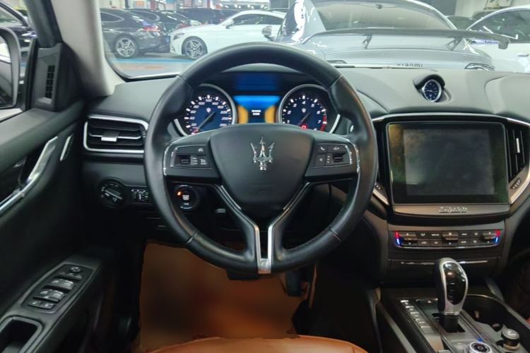 Used Maserati Ghibli 2017 3.0T Standard Edition Steering Wheel