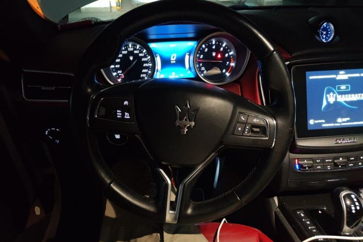 Used Maserati Ghibli 2017 3.0T Standard Edition Steering Wheel
