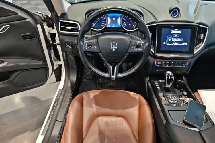 Used Maserati Ghibli 2017 3.0T Standard Edition Steering Wheel