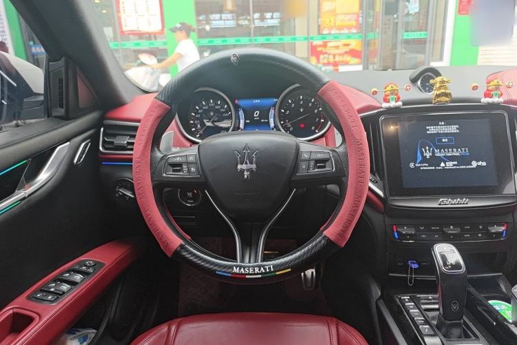 Used Maserati Ghibli 2017 3.0T Standard Edition Steering Wheel