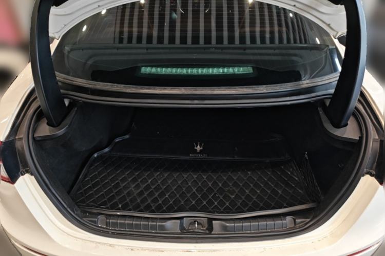 Used Maserati Ghibli 2017 3.0T Standard Edition Trunk