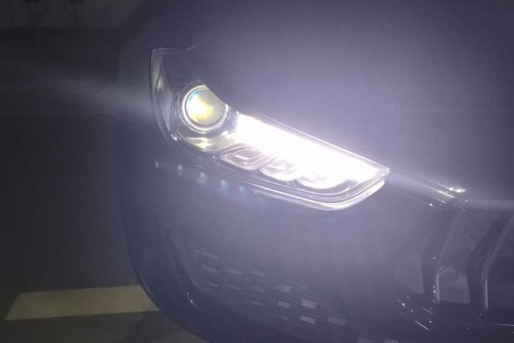 Used Maserati Ghibli 2018 Revised Version 3.0T Standard Edition Right Front Headlight